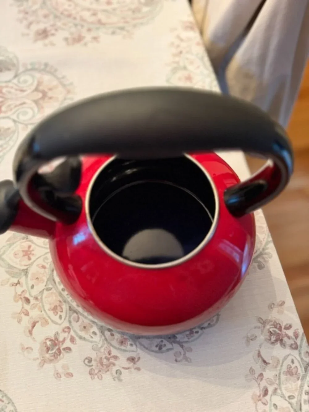 Chantal 1.8 Qt Buttons Series Tea Kettle